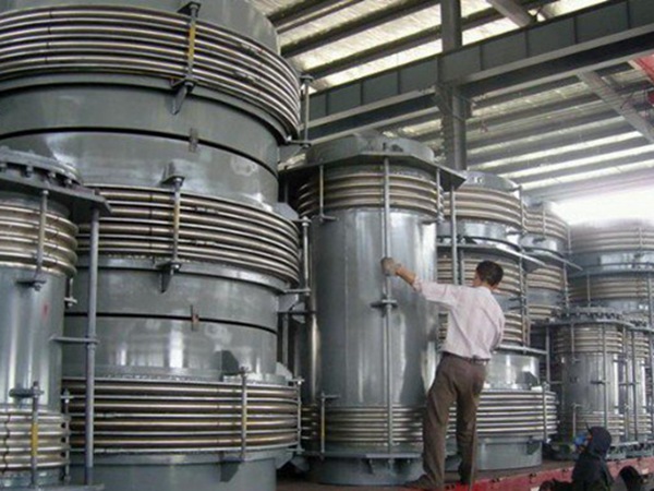 复试铰链型膨胀节（FJ)